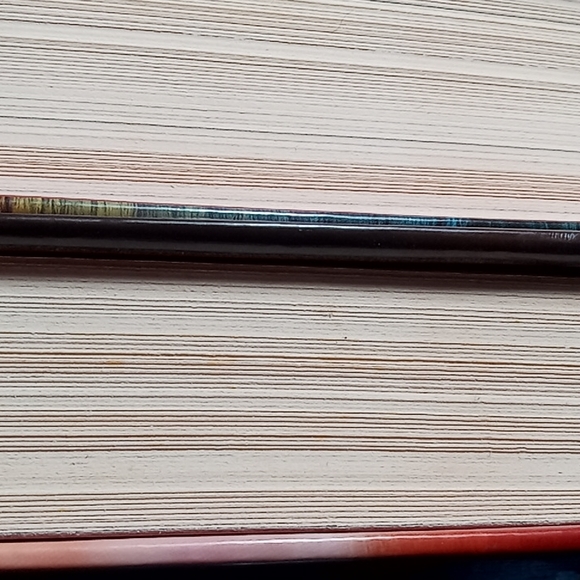 Hardback Clive Cussler novels, unread $7 each or $13 together. - Picture 9 of 11